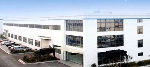 懸鏈?zhǔn)綊佂铏C煙臺客戶安裝調(diào)試完投入生產(chǎn)